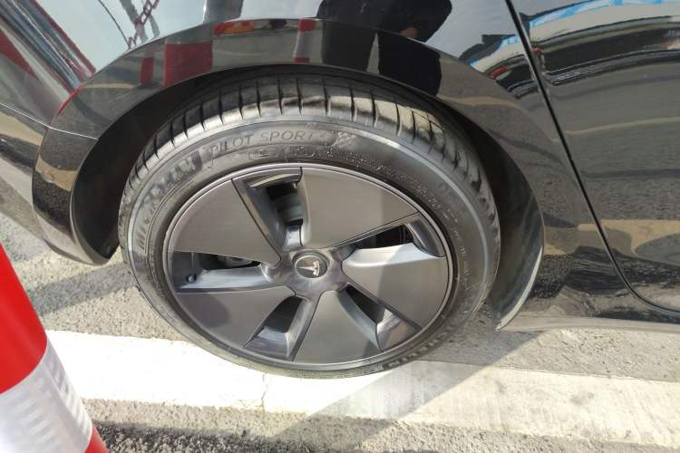 Used Tesla Model 3 2022 Rear-Wheel-Drive Version
