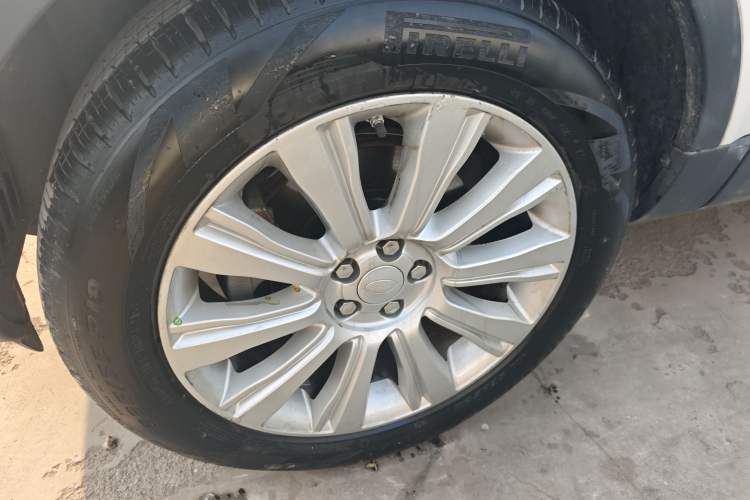 Used Land Rover Range Rover Evoque 2018 240 PS SE Smart Brilliance Edition