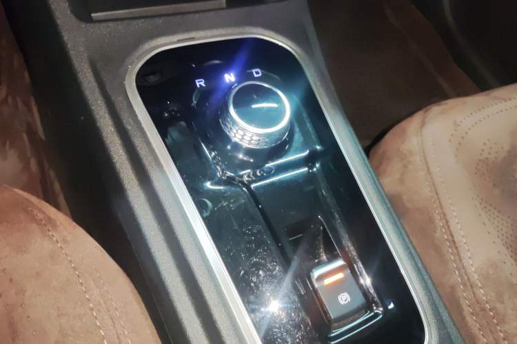 Used Changan Eado New Energy 2022 EV460 Smart Ride-Hailing Edition – Lithium Iron Phosphate