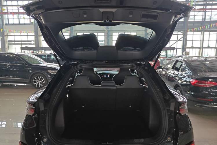 Used Changan UNI-T 2020 1.5T Prestige Version
