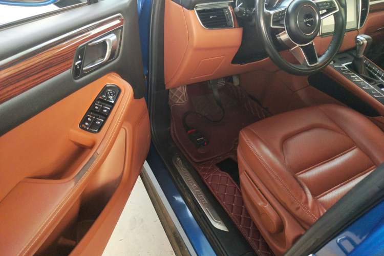 Used Zotye SR9 2017 2.0T Automatic Ultimate Light Edition