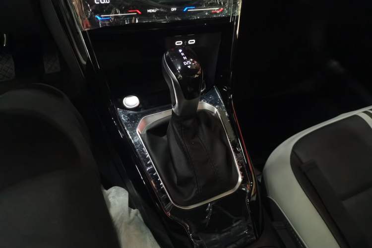 Used Volkswagen T-ROC 
