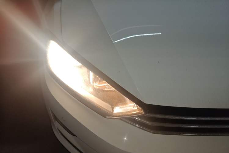 Used Volkswagen Golf Sportsvan 2018 230TSI Automatic Trend Edition
