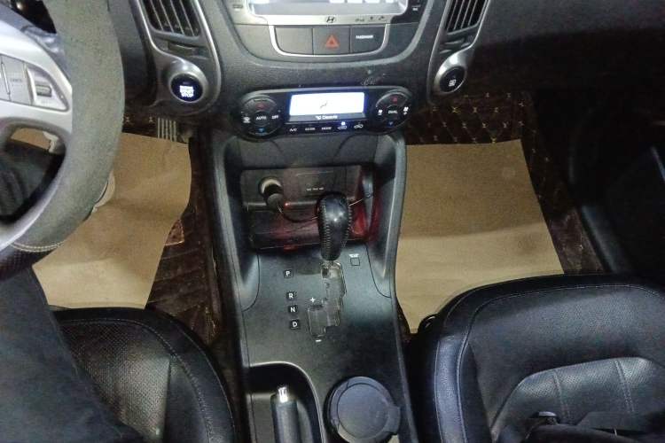 Used Hyundai ix35 2015 2.0L Automatic 2WD Smart Version China V Standard