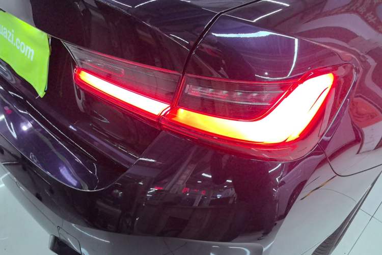 Used BMW i3 2024 eDrive 35 L
