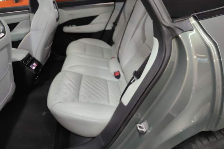 Used Zeekr 001 2025 YOU Edition 100 kWh All-Wheel Drive
