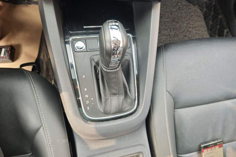 Used Volkswagen Sagitar 2017 230TSI Automatic Comfort Version