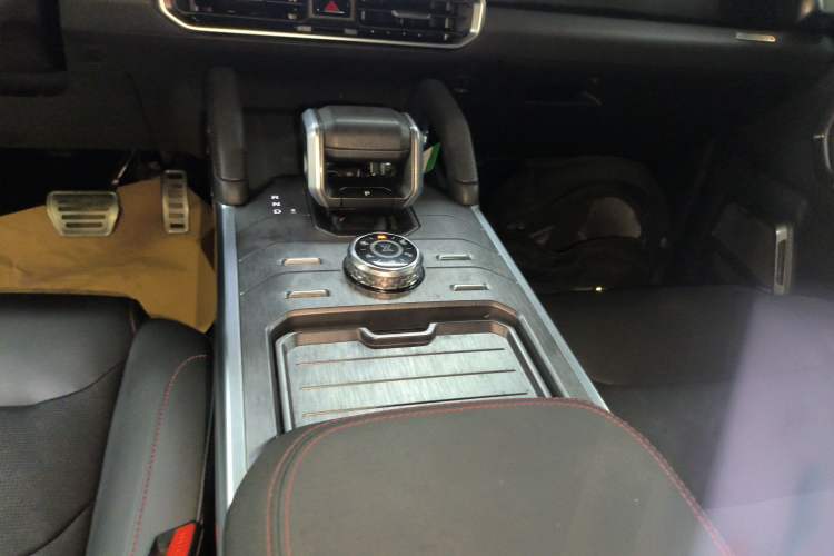 Used JETOUR Traveler 2023 2.0T All-Wheel Drive CrossPRO+