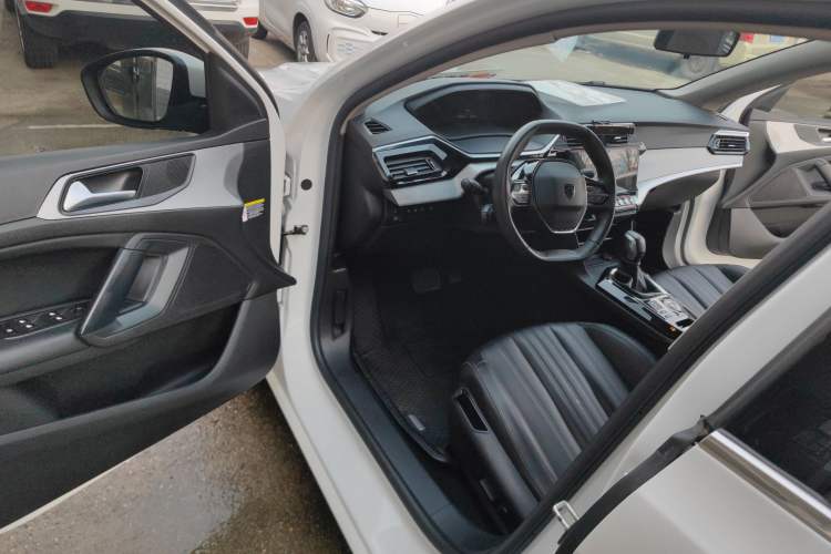 Used Peugeot 408 2022 1.6T Light-Chasing Edition