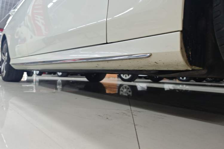 Used Mercedes-Benz E-Class 2019 E 200 L Sport Edition