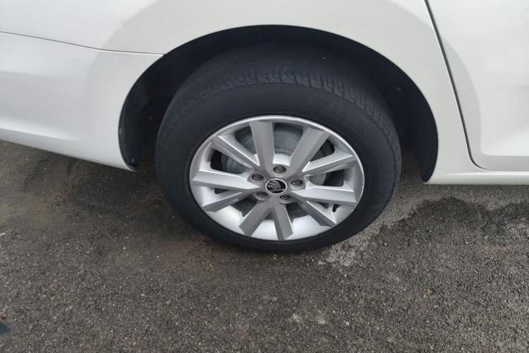 Used Skoda Rapid 2016 1.6L Manual Trend Edition
