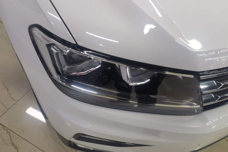 Used Volkswagen Tiguan L 2020 330TSI Automatic Two-Wheel Drive Panoramic Comfort Edition China VI Standard