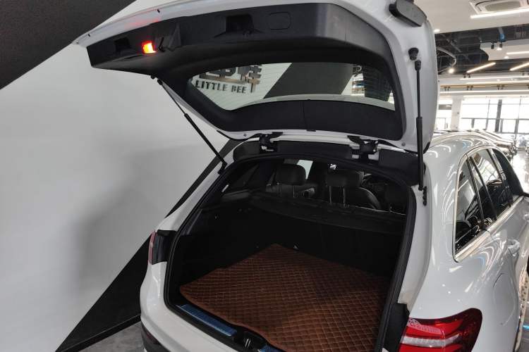 Used Mercedes-Benz GLC 2018 GLC 200 4MATIC
