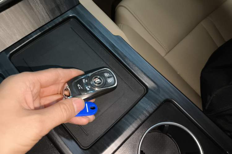 Used Buick GL8 2021 ES Land Cruiser 653T Flagship Model