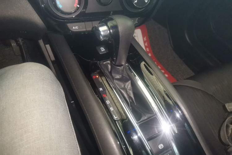 Used Honda Vezel 2020 1.5L CVT Pioneer Edition
