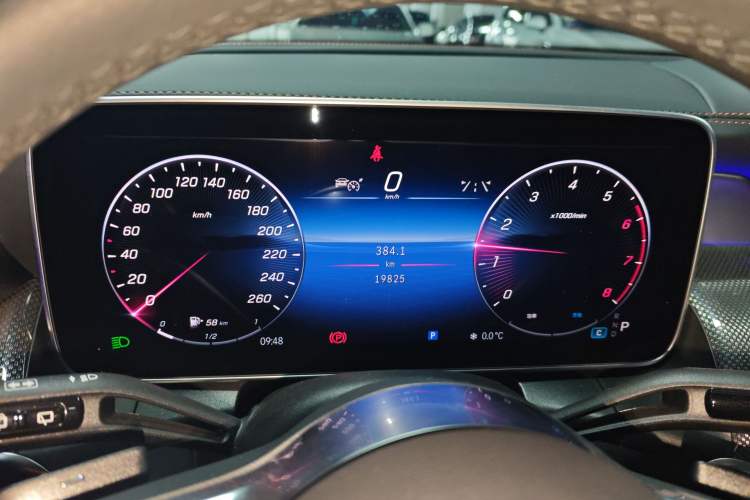 Used Mercedes-Benz GLC 2024 GLC 260 L 4MATIC Dynamic Edition 5-seater