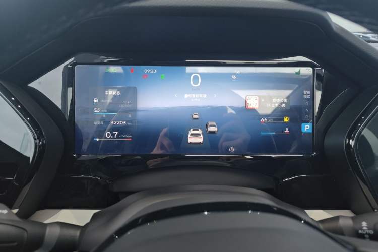 Used Geely Auto Monjaro L 2023 2.0TD High-Power Automatic Two-Wheel Drive Flagship Version
