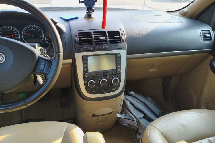 Used Buick GL8 2014 2.4L Executive Edition
