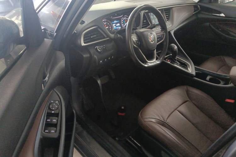 Used Buick GL6 2018 18T 6-Seater Prestige Model
