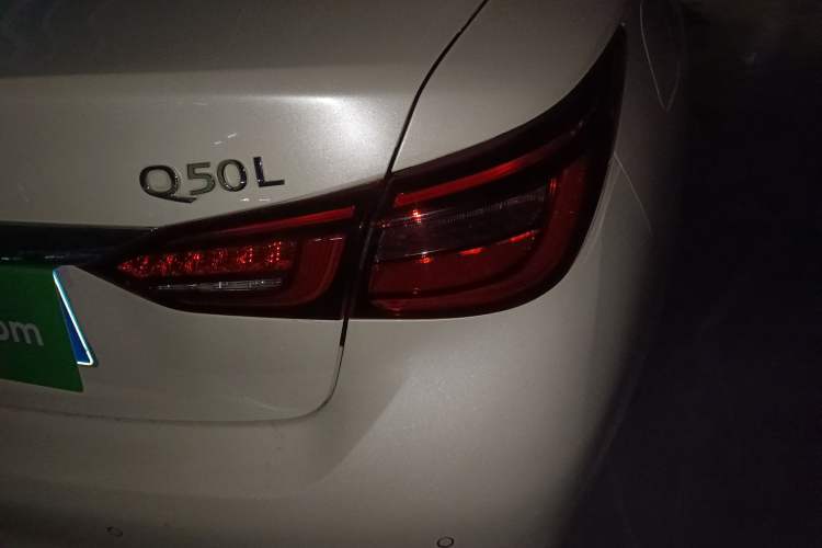 Used Infiniti Q50L 2018 2.0T Enjoyment Edition China V standard
