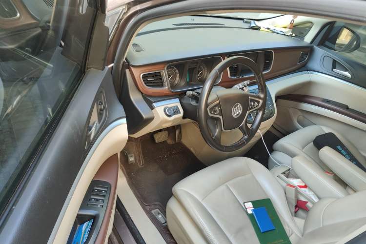 Used Buick GL8 2018 28T Luxury Model China VI Standard