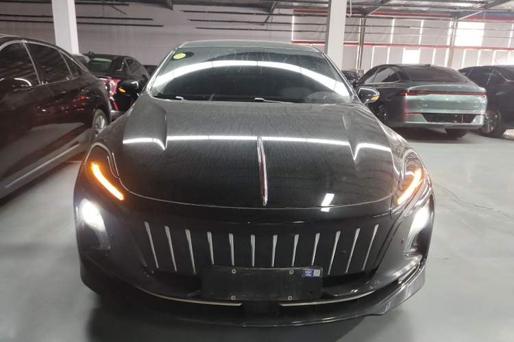 Used Hongqi E-QM5 2022 431 km Charge & Enjoy Edition
