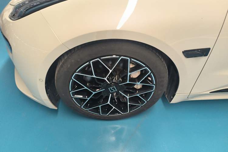 Used Zeekr 001 2025 YOU Edition 100 kWh All-Wheel Drive