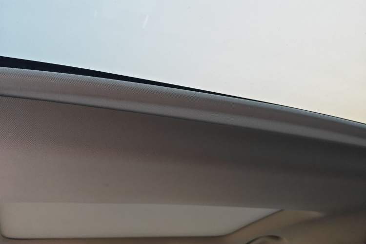 Used Jaguar XEL 2020 2.0T 200 PS S Advanced Elegance Edition
