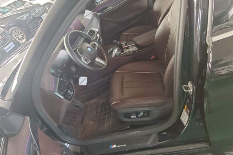 Used BMW 5 Series New Energy 2022 Restyled 535Le M Sport Package
