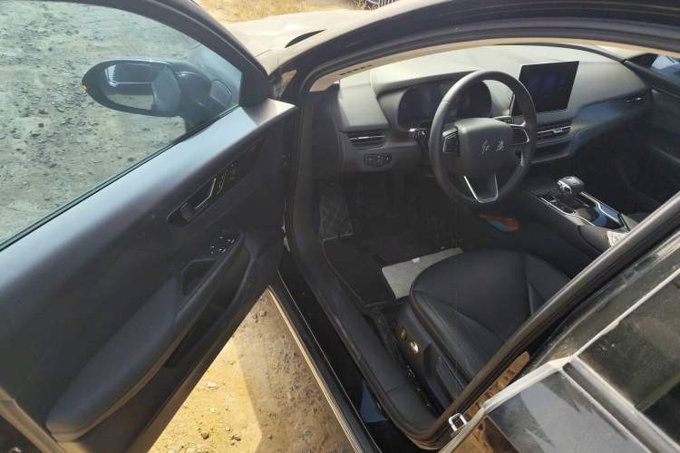 Used Hongqi E-QM5 2023 Revised Version Basic Travel Edition
