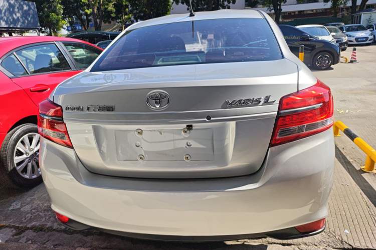 Used Toyota YARiS L 2017 1.5E CVT Dynamic Edition
