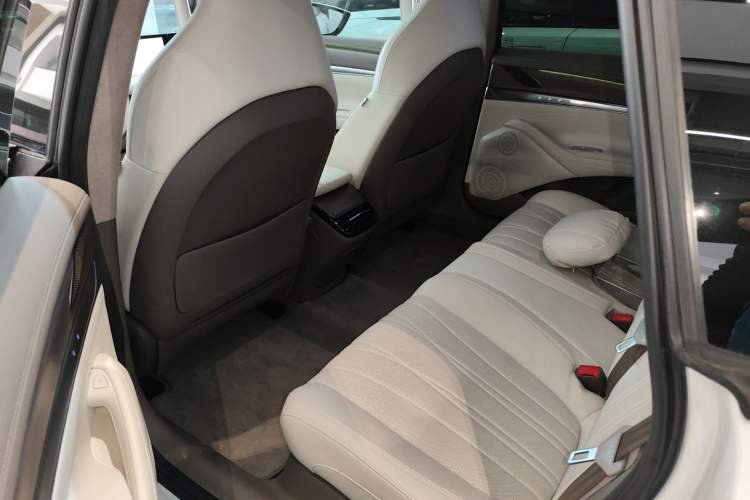 Used  L7 2022 Pro Model
