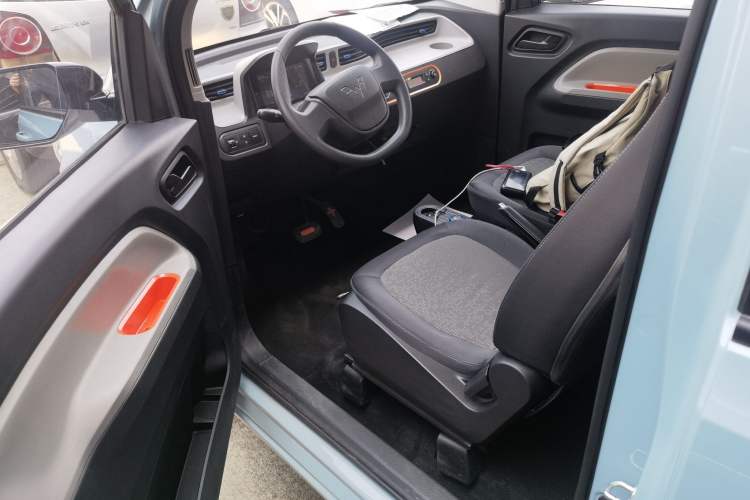 Used Wuling Hongguang MINIEV 2022 Zizai Version Lithium Iron Phosphate
