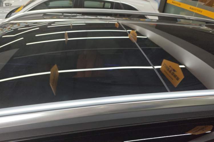 Used Mercedes-Benz GLC 2024 Refreshed GLC 300 L 4MATIC Dynamic Version 5 Seats