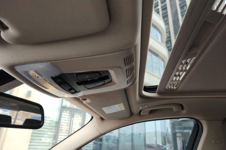 Used BMW 3 Series 2019 320Li Fashion Model
