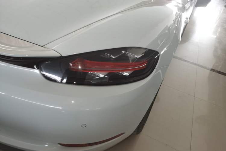 Used Porsche 718 2022 Boxster 2.0T
