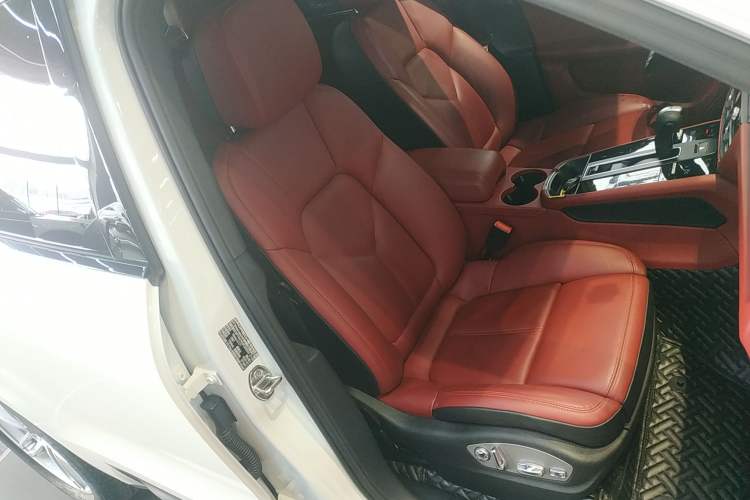 Used Porsche Macan 2023 Macan 2.0T