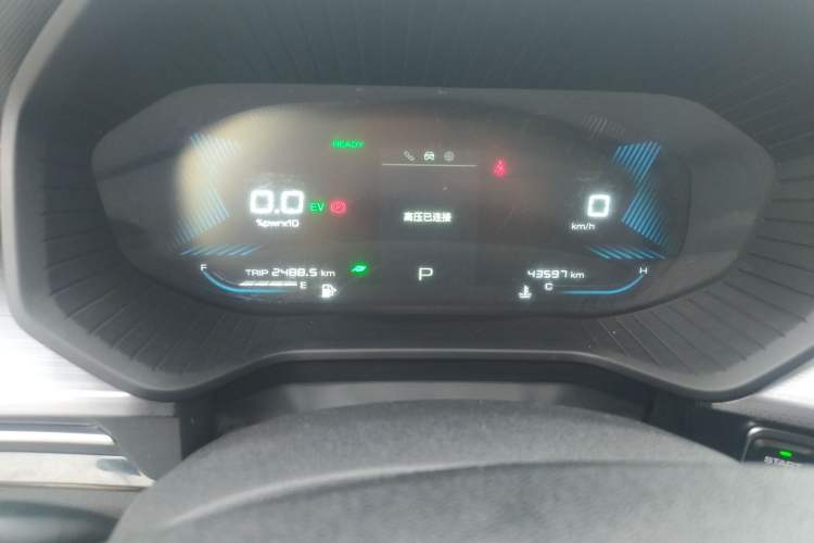 Used Wuling Asta 2022 2.0L DHT Electric-Speed Version
