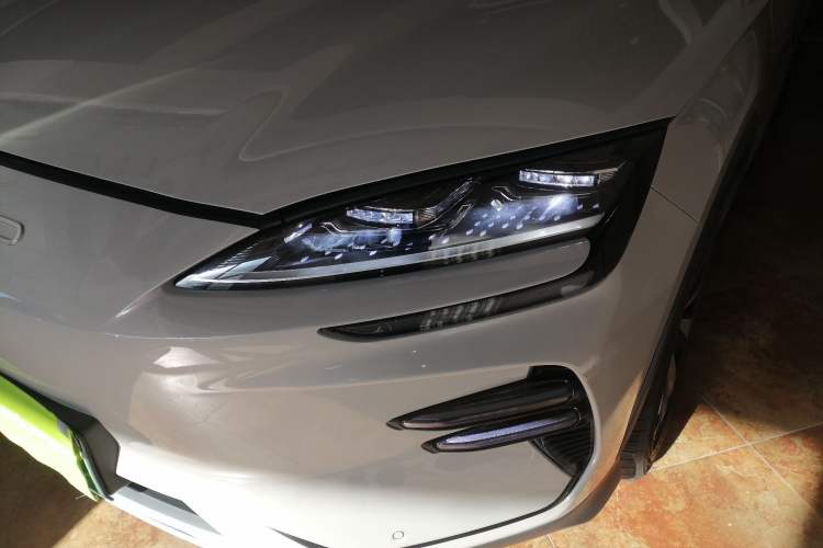 Used BYD Song PLUS New Energy 2023 Champion Edition EV 520KM Prestige Model
