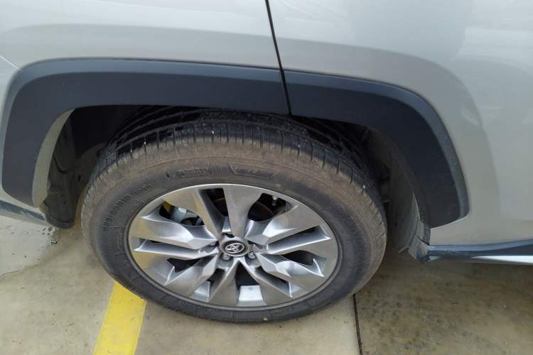 Used Toyota Wildlander 2022 2.0L CVT Two-Wheel Drive Luxury PLUS Edition
