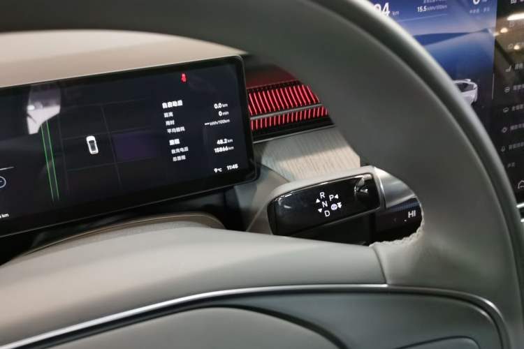 Used XPeng G6 2025 625 Long-Range Max Flagship Edition
