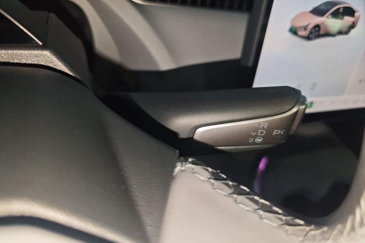 Used XPeng MONA M03 2024 620 with Ultra-Long Range
