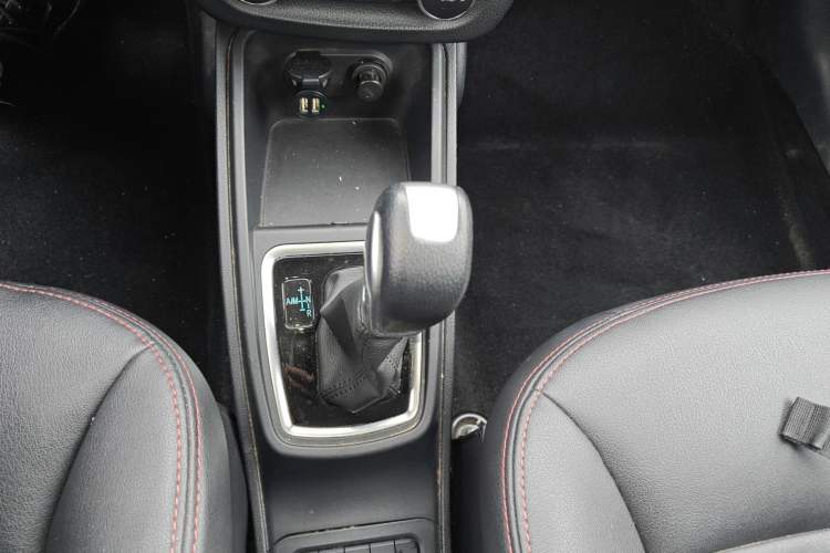 Used Haval H1 2016 Blue Label 1.5L AMT Luxury Model
