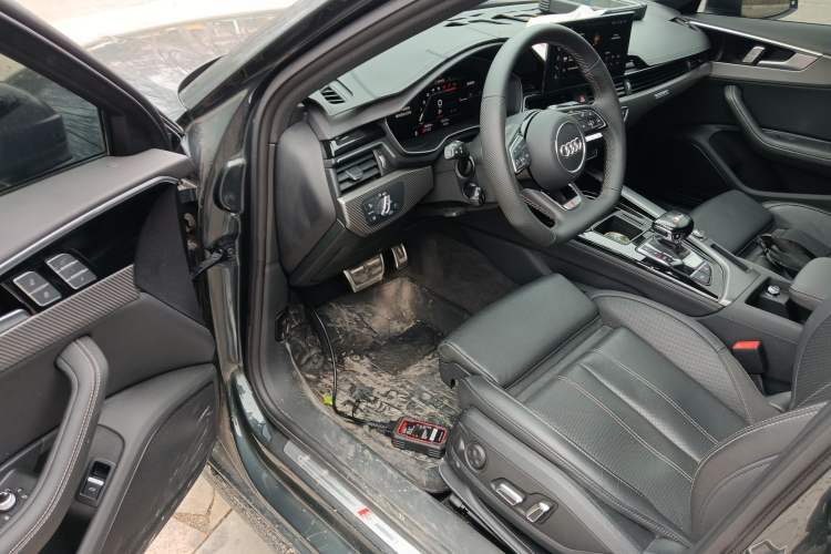 Used Audi A4L 2024 40 TFSI quattro RS Performance Package
