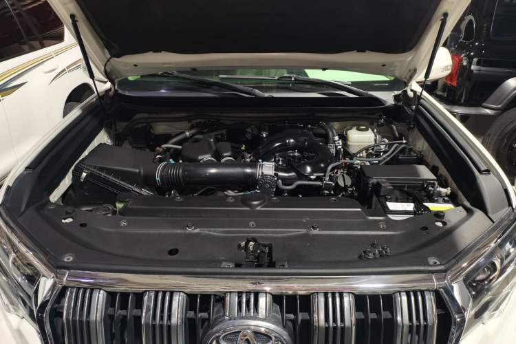 Used Toyota Prado 2018 3.5L Automatic TX-L NAVI with Rear-Mounted Spare Tire
