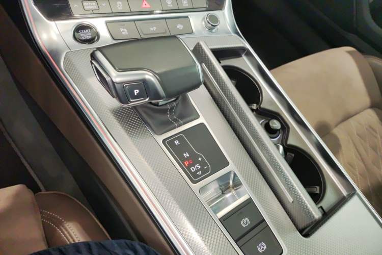 Used Audi A7L 2024 45TFSI quattro S-line Visionary Edition Flow Crystal Package