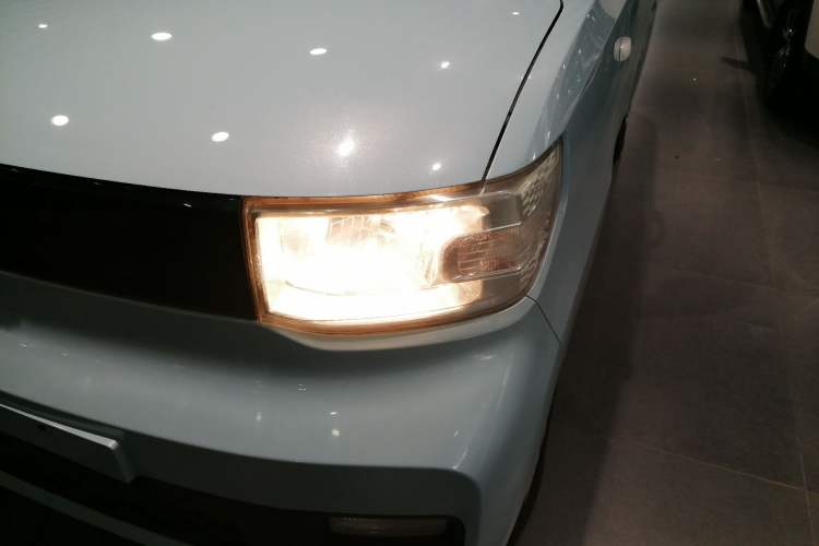 Used Wuling Hongguang MINIEV 2021 Macaron Premium Model – Lithium-NMC