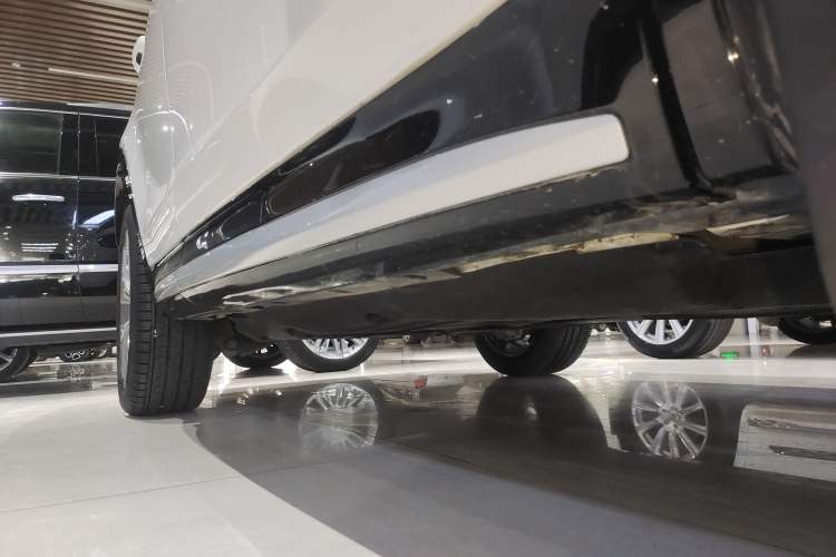 Used Land Rover Discovery Sport 2024 Luxury Custom Edition