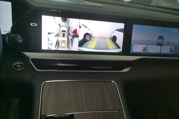 Used Geely Auto Monjaro L 2025 Dongfang Yao 2.0TD Automatic Lanxing Edition
