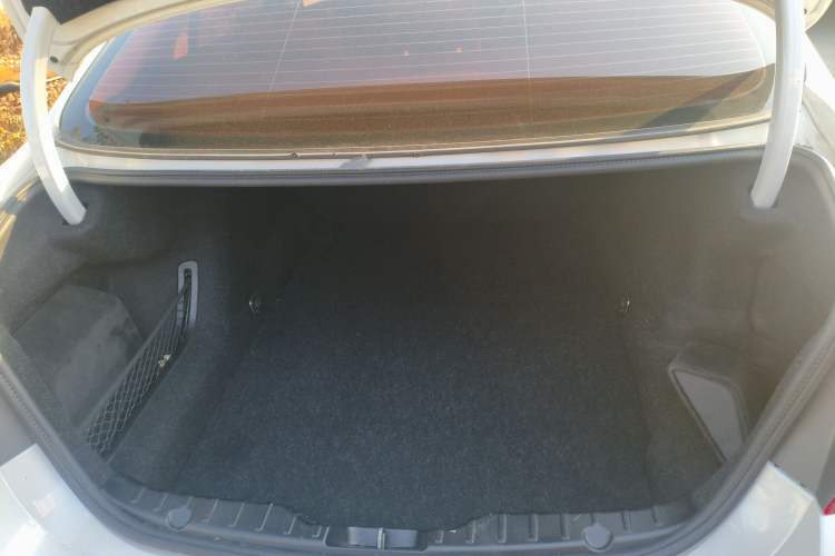 Used BMW 5 Series 2014 525Li Luxury Design Package
